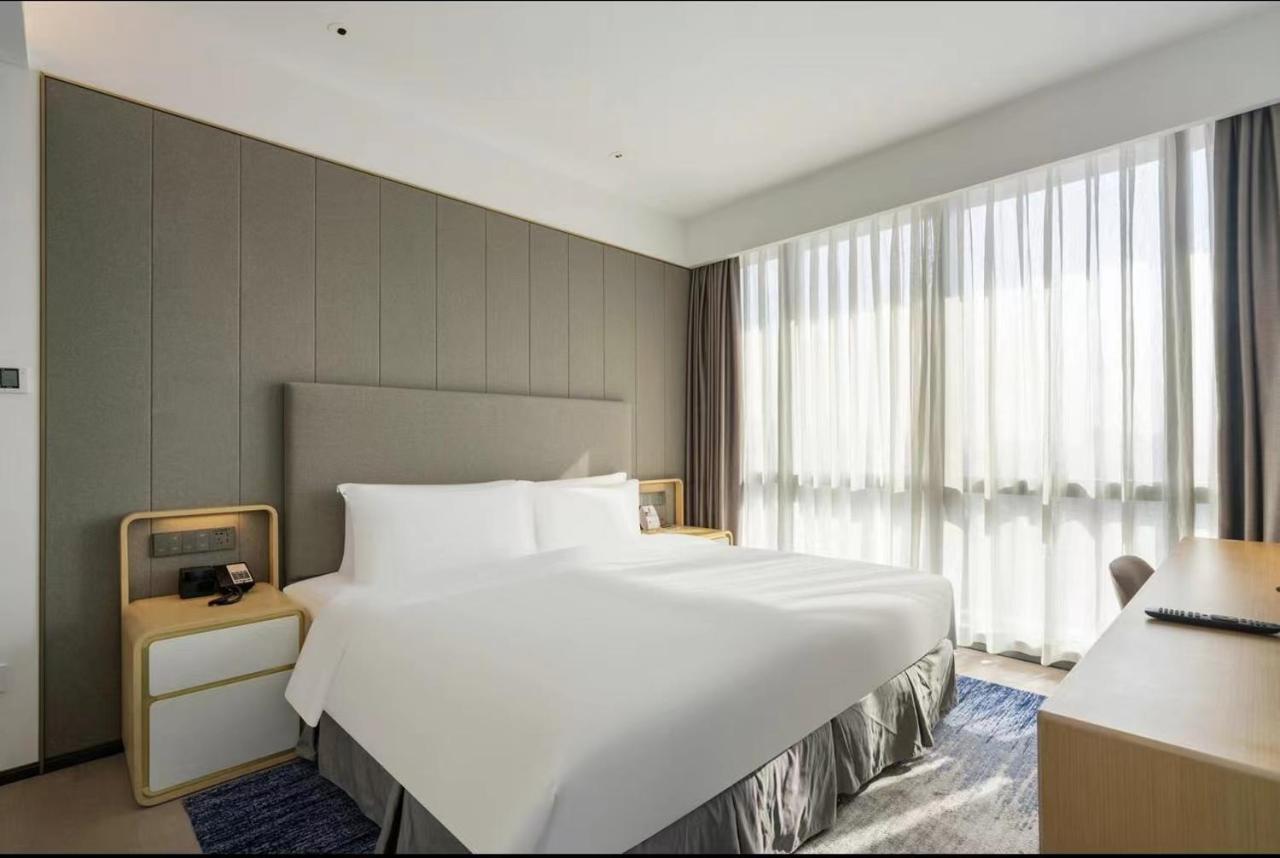Ascott Raffles City Чунцин Екстериор снимка