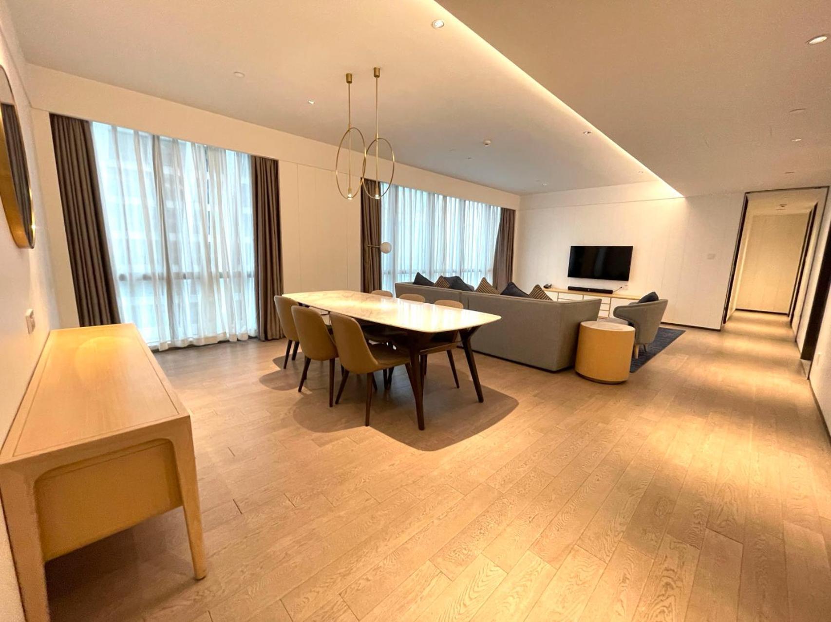 Ascott Raffles City Чунцин Екстериор снимка